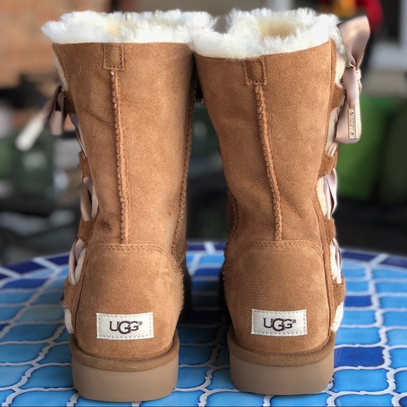 Ugg Pala Boots - Picture 3 of 6